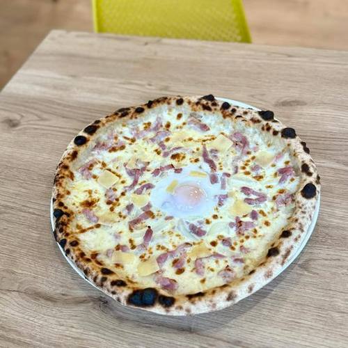 Pizza Carbonara — AMO Pizza Buellas