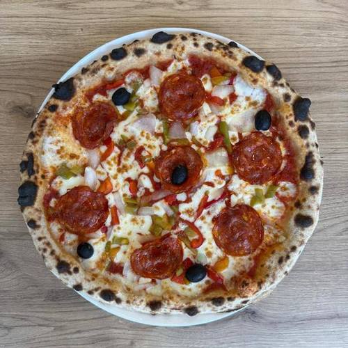 Pizza L'Espagnole — AMO Pizza Buellas