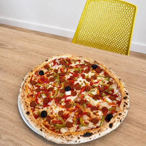 Pizza Merguez — AMO Pizza Buellas